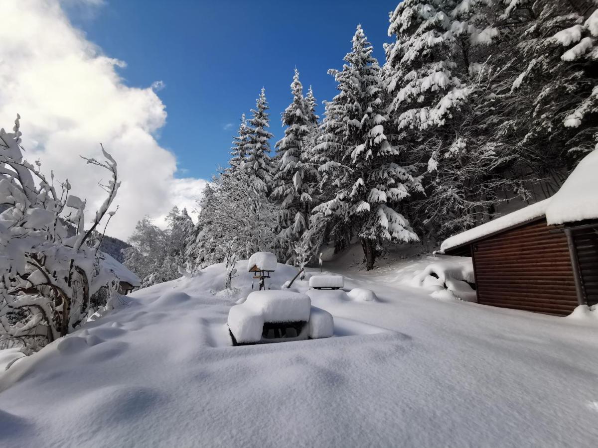 Waldhuette Glueck Auf Vila Notsch bei Bleiberg Exterior foto