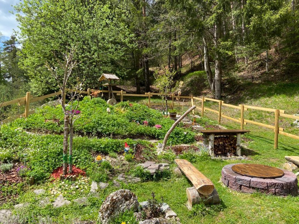 Waldhuette Glueck Auf Vila Notsch bei Bleiberg Exterior foto